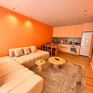  Appartement Aia & Albanie